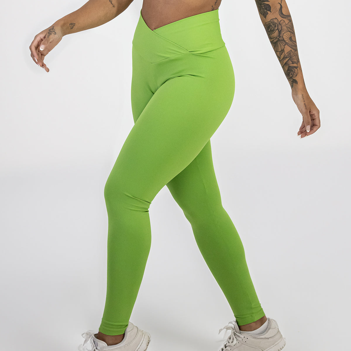 Calça Legging Blackout Transpassada Verde Abacate Kínitro Vibrante