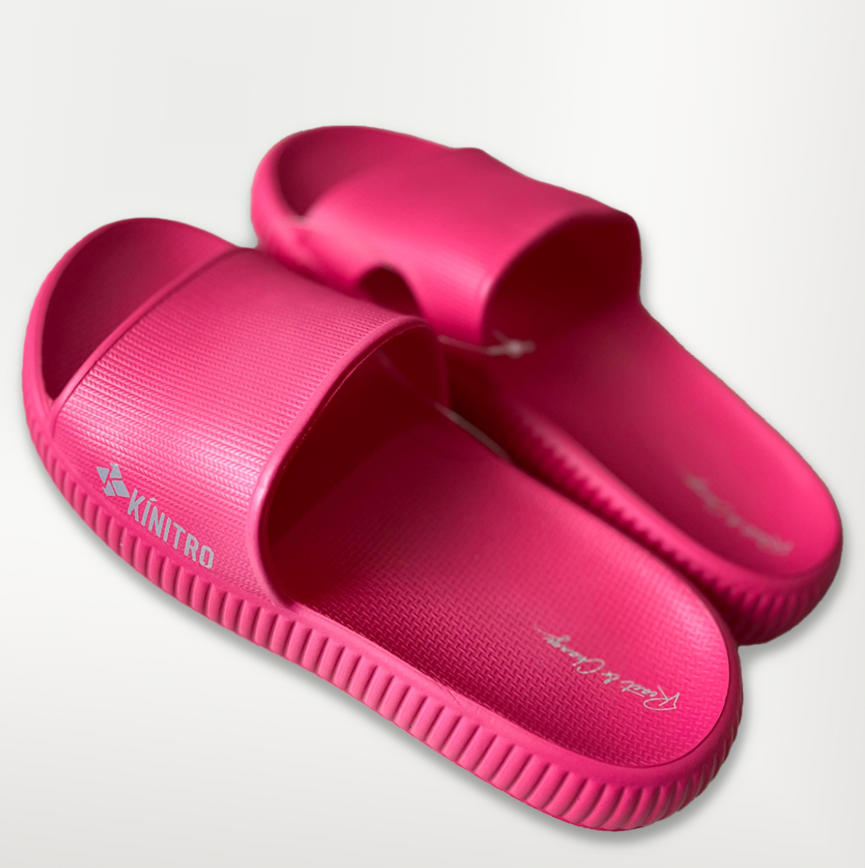 Chinelo Nuvem Rosa Kínitro