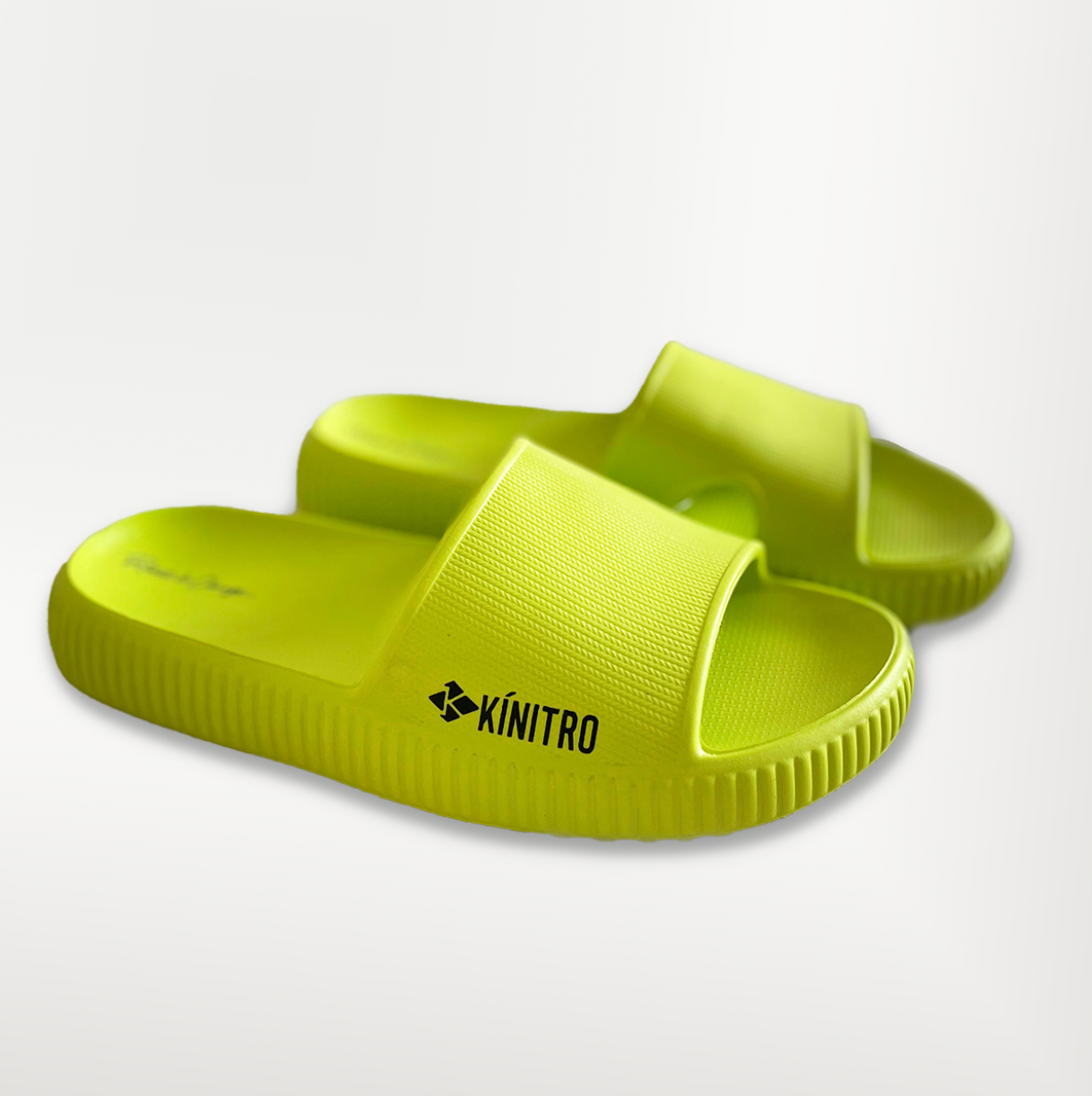 Chinelo Nuvem Verde Kínitro
