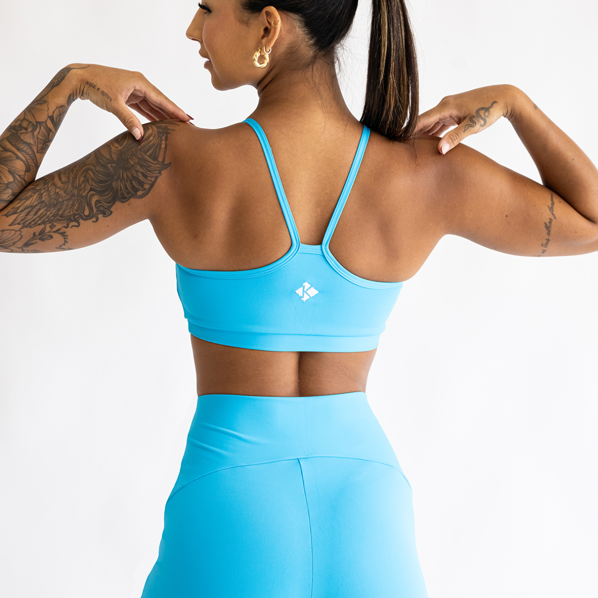 Conjunto Atitude Feminino – Short Blackout + Top Alcinha | Kínitro