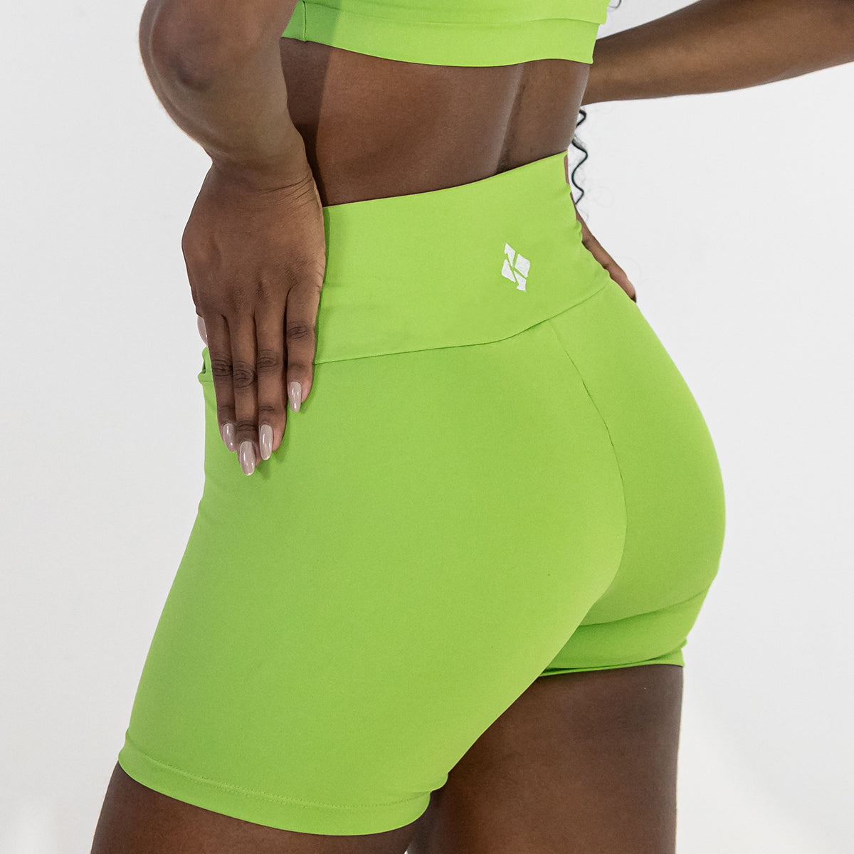 Shorts Open Blackout Transpassado Verde Abacate