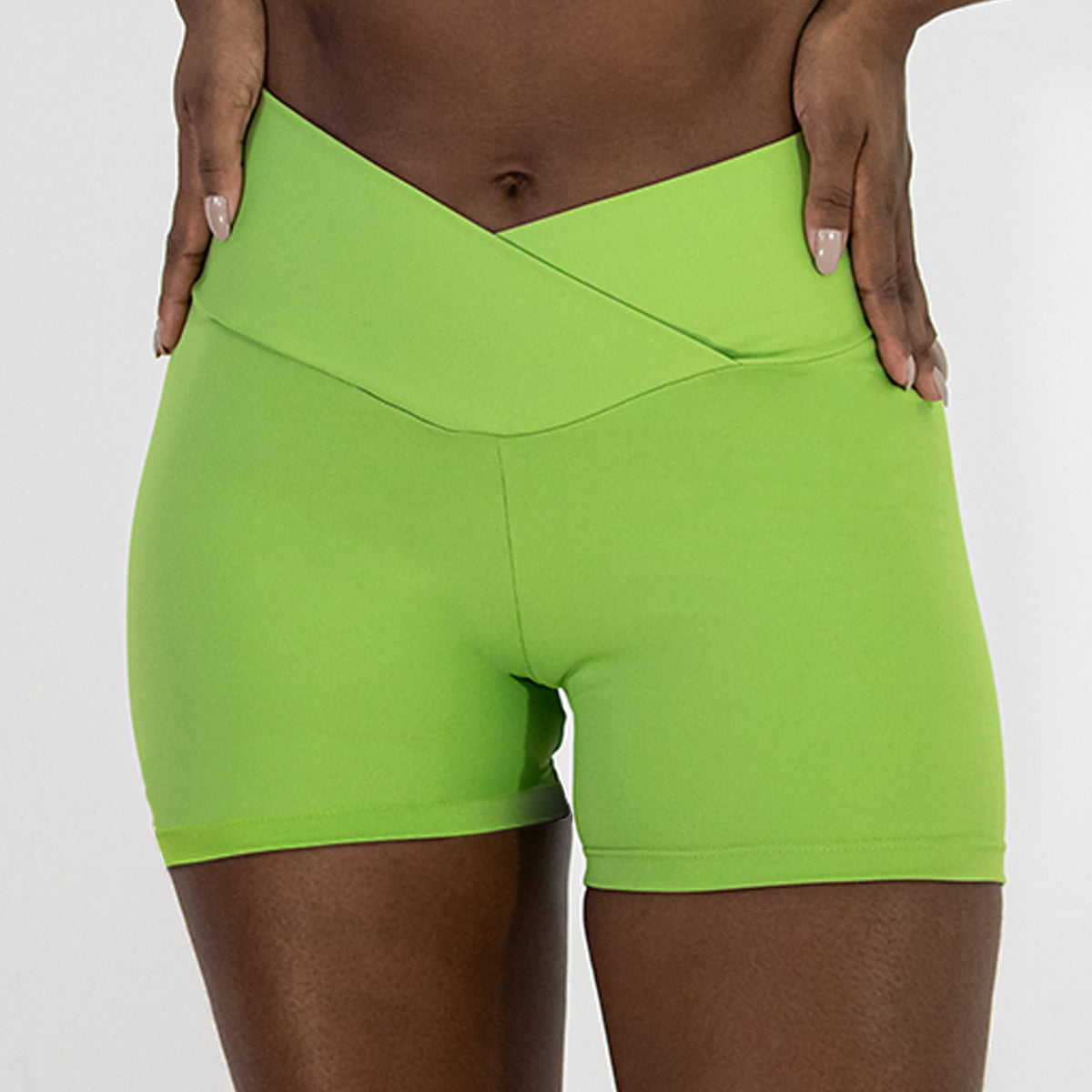 Shorts Open Blackout Transpassado Verde Abacate