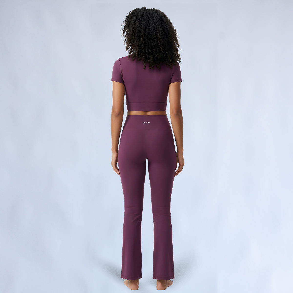 Cropped Manga Curta Roxo Malva ESSENCIAL ✦