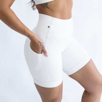 Shorts Blackout com Bolso Off Withe R&C