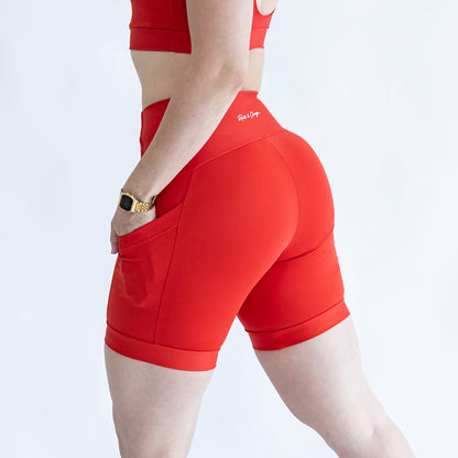 Shorts Blackout com Bolso Vermelho R&C