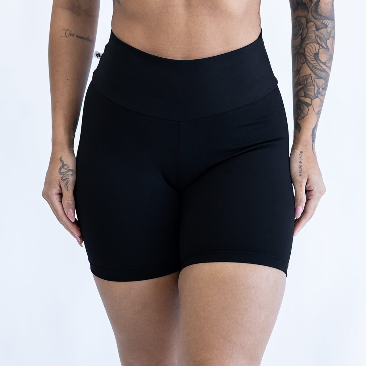 Shorts Blackout Preto R&C