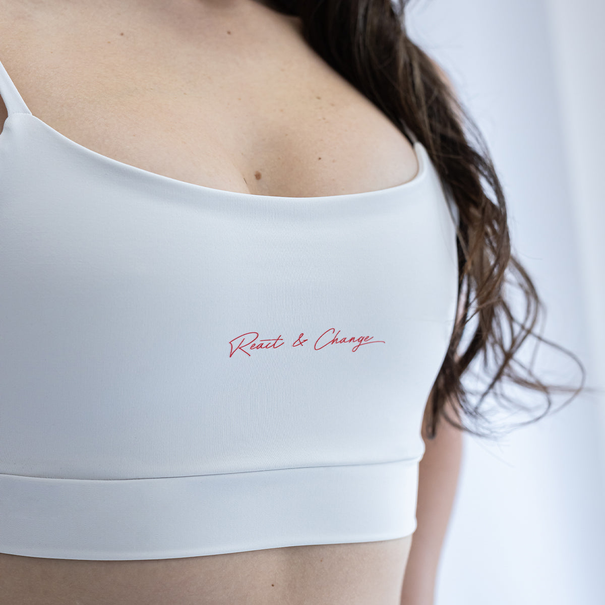 Top Alça Reta Fina Off White R&C
