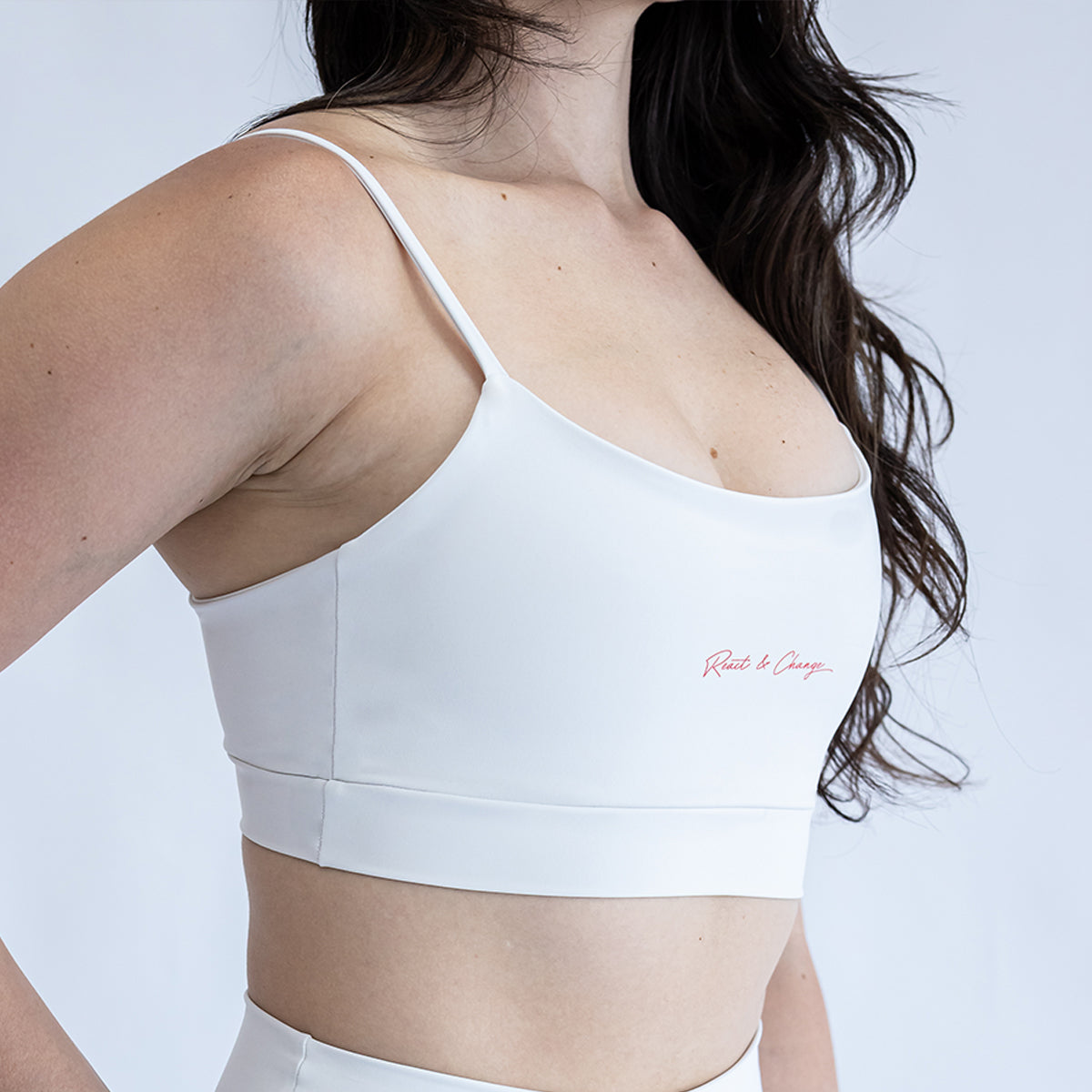 Top Alça Reta Fina Off White R&C