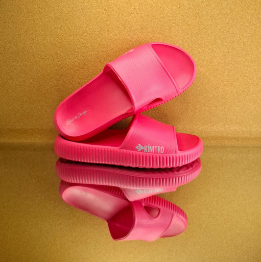 Chinelo Nuvem Rosa Kínitro